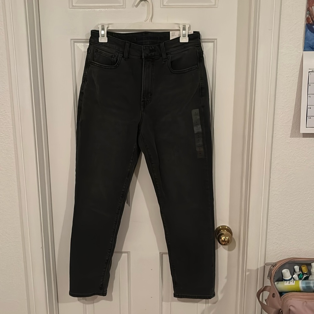 Black American Eagle Mom Jeans